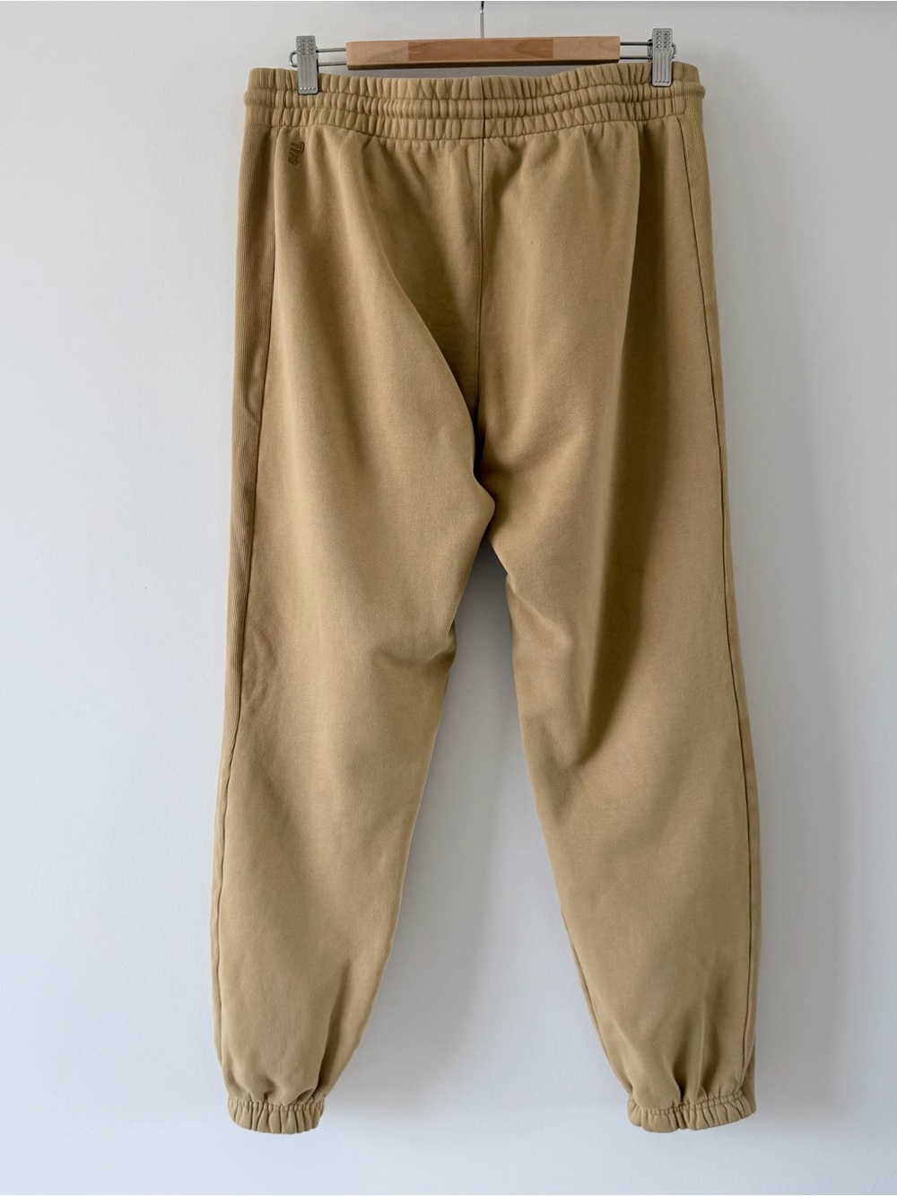 Aritzia TNA CozyAF Fleece Joggers Beige High Rise Sweatpants Women’s Large - Picture 7 of 9